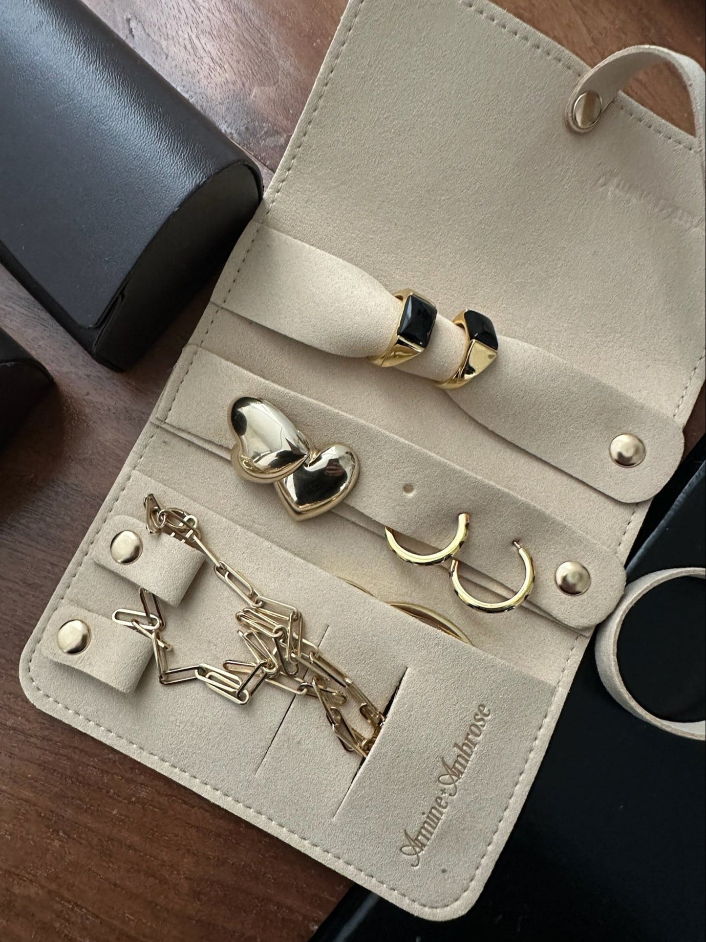 SMALL JEWELRY ROLL