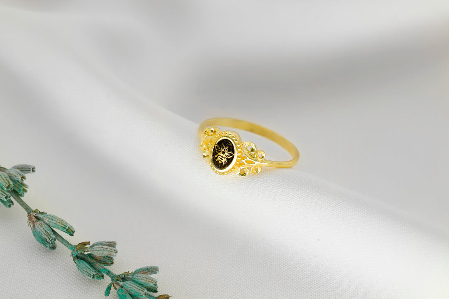 Honey Bee Ring - Captivating Design with Elegant Gold Finish