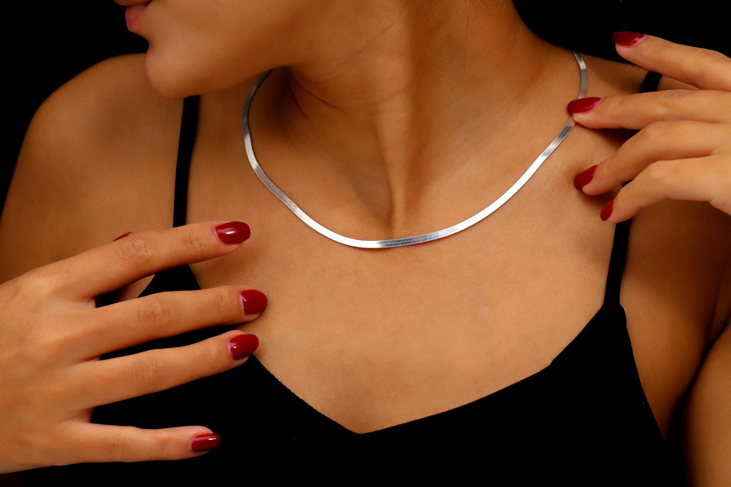 Glimmer & Grace Herringbone Snake Chain Necklace - Dazzling Elegance in Every Curve