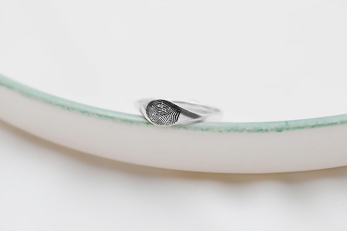 Silver Fingerprint Ring | Unique Personalized Engraving | Meaningful Memorial Jewelry | Perfect for Cherished Memories