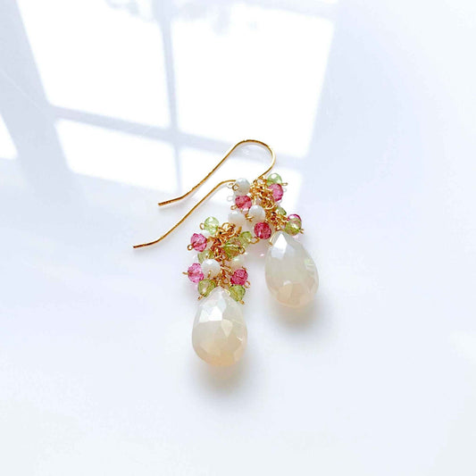 White Chalcedony Pastel Gemstone EarringsShimmering white stones topped with a peridot, pink tourmaline and pearl cluster of gems.
- 1.25" long- French hooks- 14k gold plated .925 fine Italian sterling silvEarringsPARKEN JEWELRYVettedArcWhite Chalcedony Pastel Gemstone Earrings