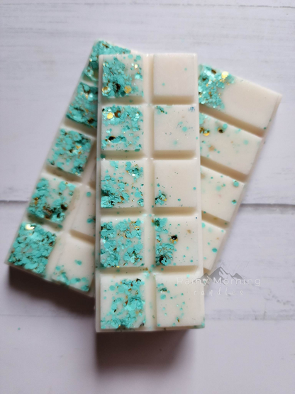 Saint Dolly | Wax Melts Rainy Morning Candles