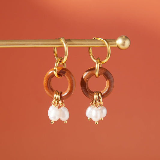 Circle Hoop Earrings, A Luxurious And Sophisticated Ear Jewelry Piece