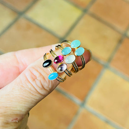 OVAL GEMSTONE RING