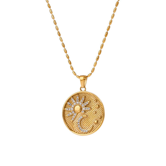 18K Gold Round Necklace With Sun And Moon Pattern And Diamond Design