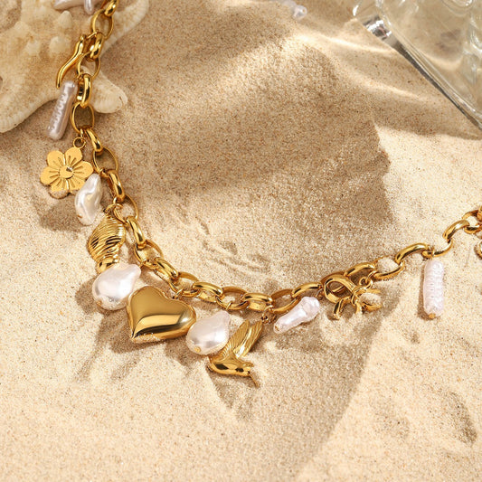 18K Gold Heart With Irregular Pearl Design Exquisite And Noble Necklace