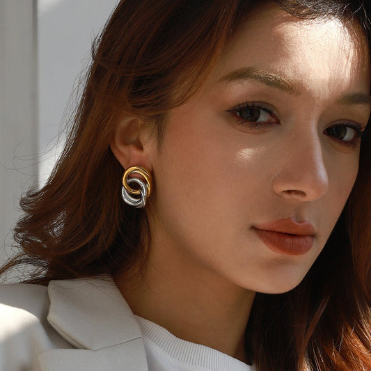 18K Gold Ring-shaped Interlocking Earrings With Simple Personality