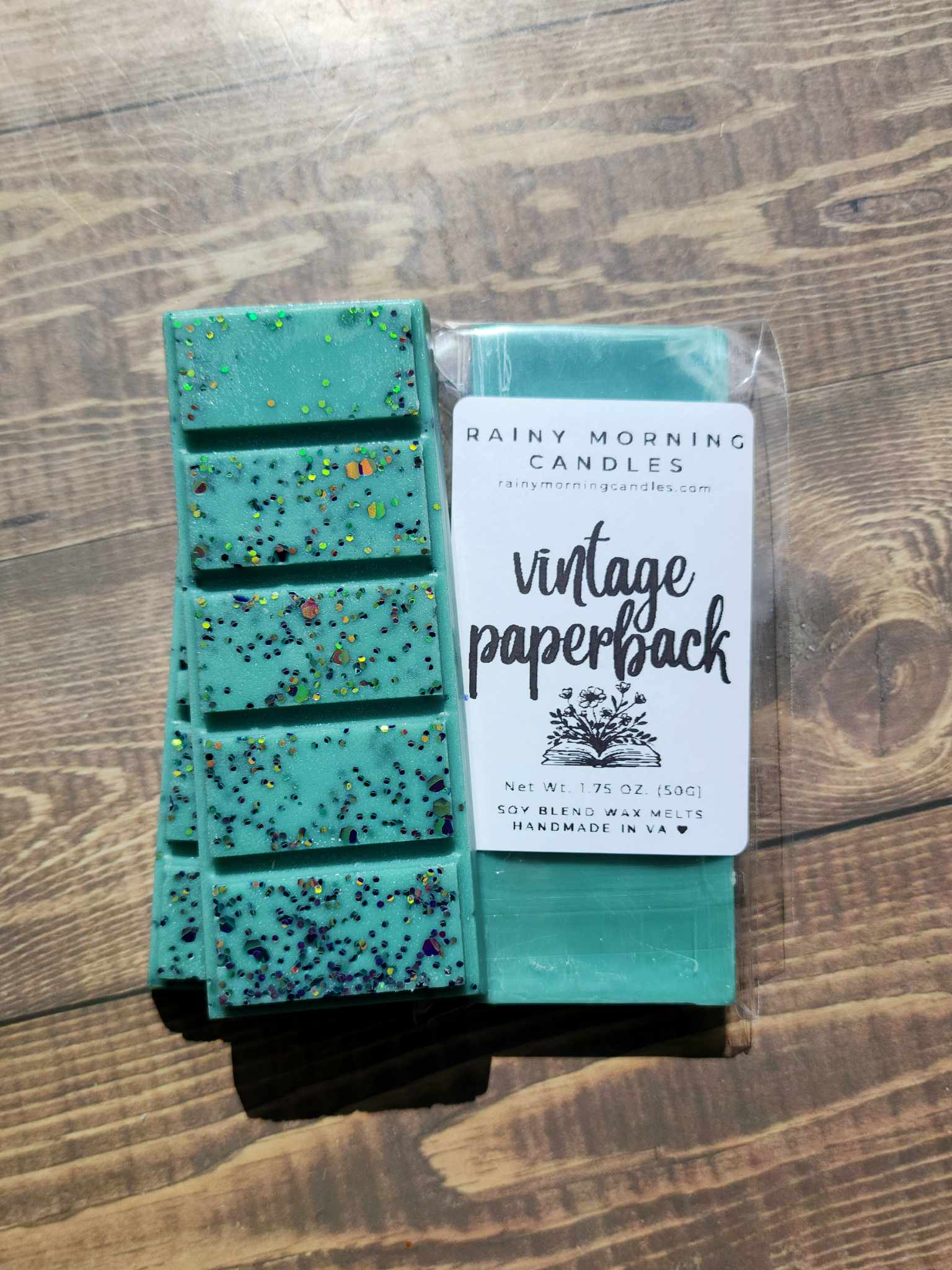 Vintage Paperback | Wax Melts Rainy Morning Candles