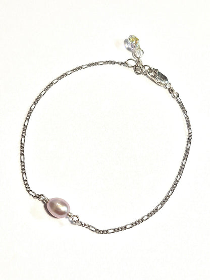 Single Round Pearl Bracelet with Swarovski Clasp