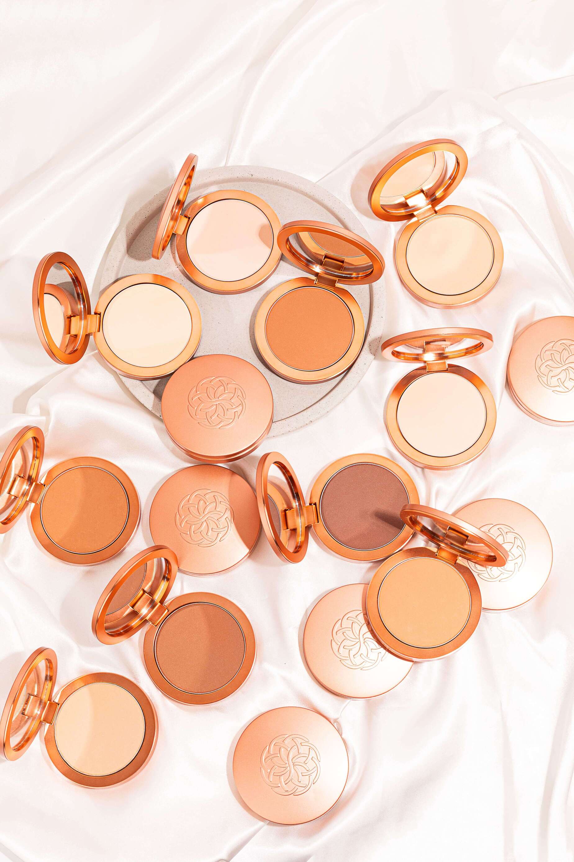 Super Serum Silk Matte Powder Peptide Foundation For Flawless Matte Coverage YENSA