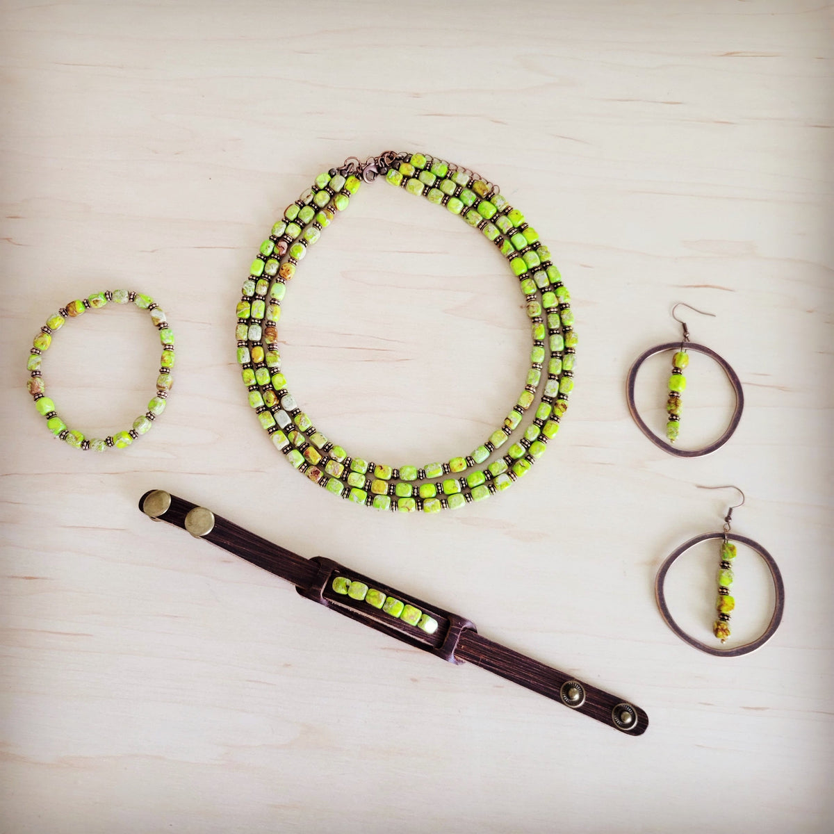 Genuine Regalite and Copper Stretch Beaded Bracelet Lime Green 812d