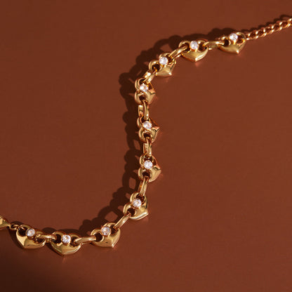 Lucky Pig-Nose Clasp Golden Titanium Steel Bracelet For Women High-End Jewelry