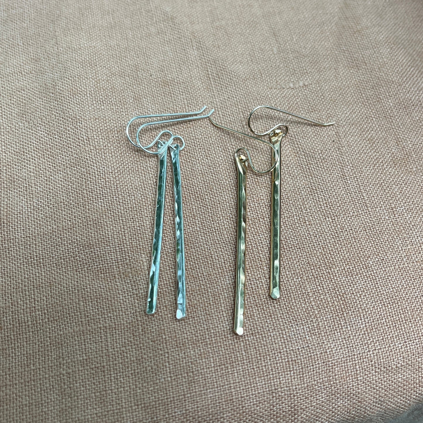 GEMME BAR EARRINGS