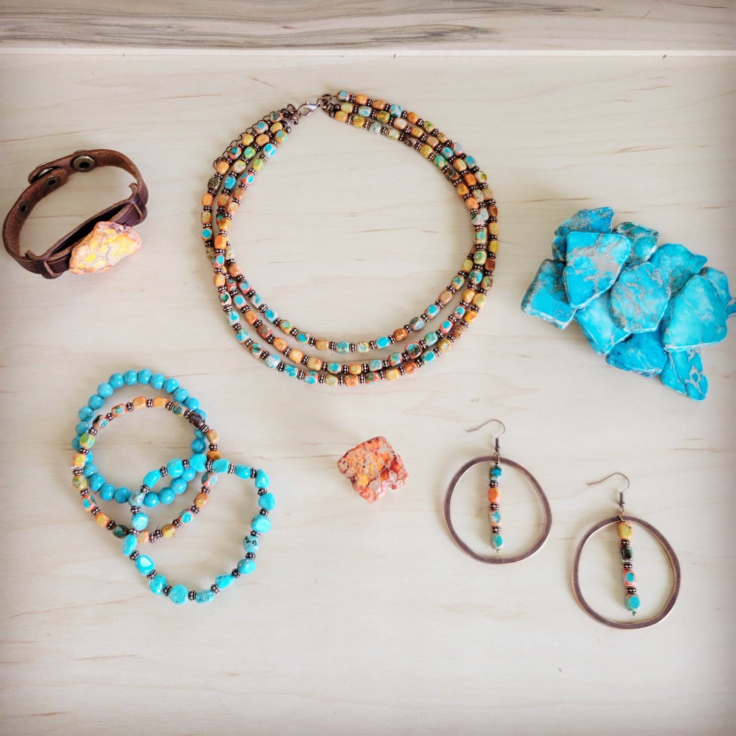 Turquoise and Copper Stretch Beaded Bracelet 812h