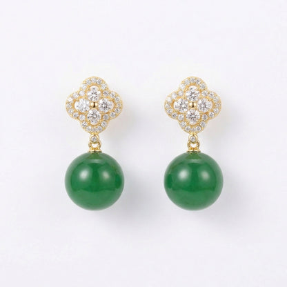 925 Sterling Silver Elegant Clover Motif Earrings with Shimmering Accents and Vibrant Green Drops