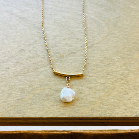 MARLEY PEARL NECKLACE