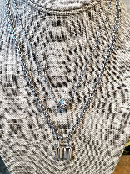 CAMDEN LOCK NECKLACE