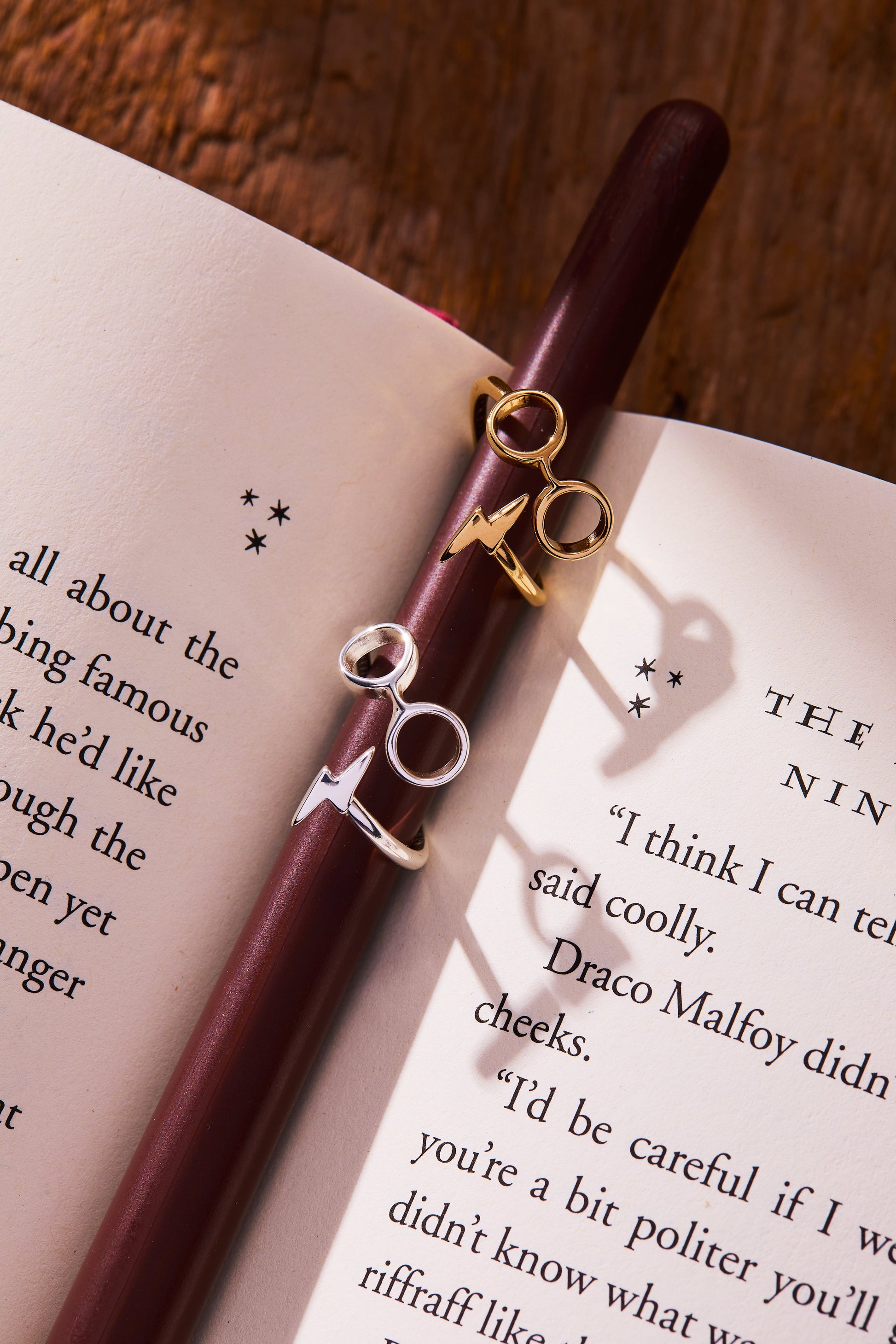 Harry Potter™ Glasses + Scar Ring Wrap ALEX AND ANI