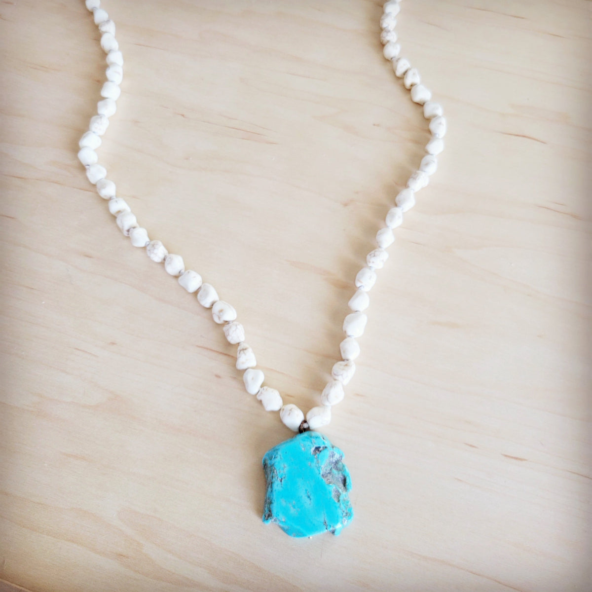 Long White Turquoise Beaded Necklace w/ Turquoise Pendant 263d