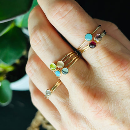 SMALL GEMSTONE RING