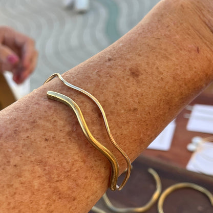 BIG WAVE BANGLE BRACELET