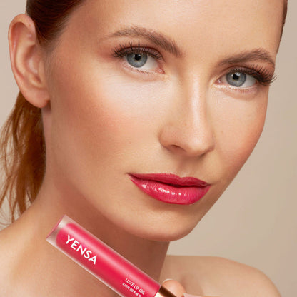 Luxe Lip Nourishing Oil With Hyaluronic And Vitamin E For Glossy Hydration YENSA