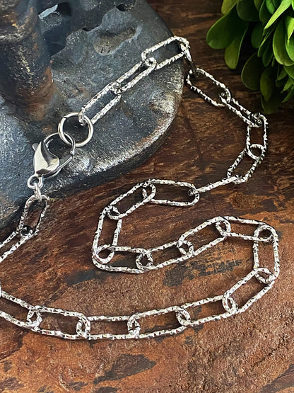 STATEMENT PAPERCLIP NECKLACE Bellaforma Jewelry