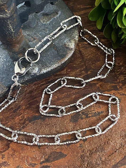 STATEMENT PAPERCLIP NECKLACE Bellaforma Jewelry