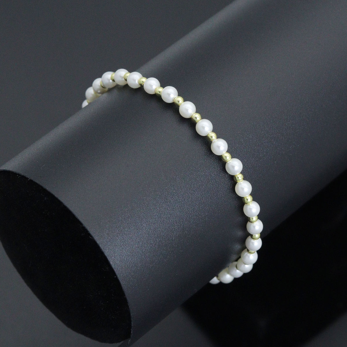 7'' Round Gold  Hematite with MOP Stretchy Bracelet, Sku#EF739
