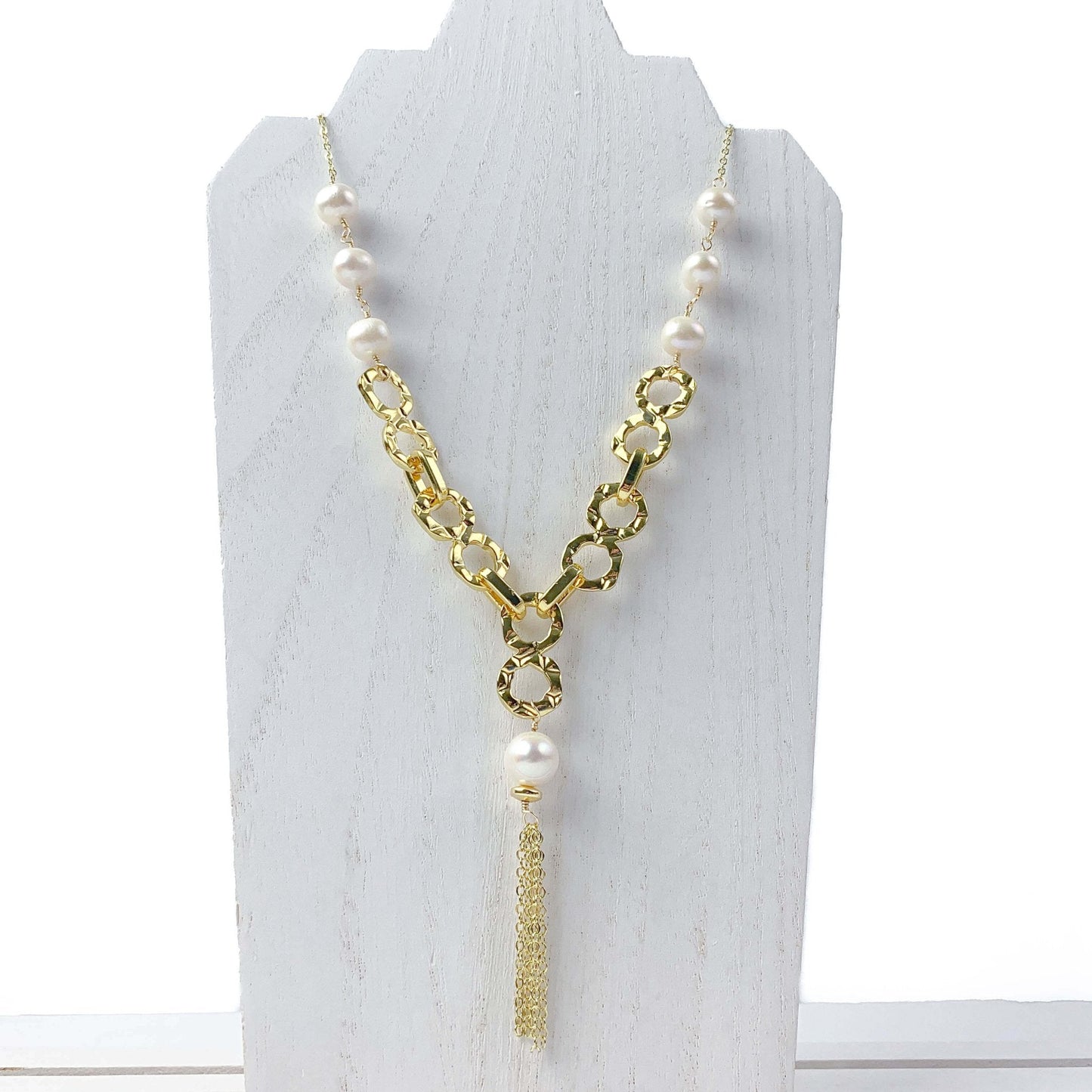 Empowering necklace