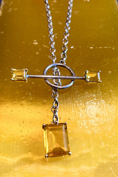 Gem Drop Toggle Necklace in Golden (Silver)