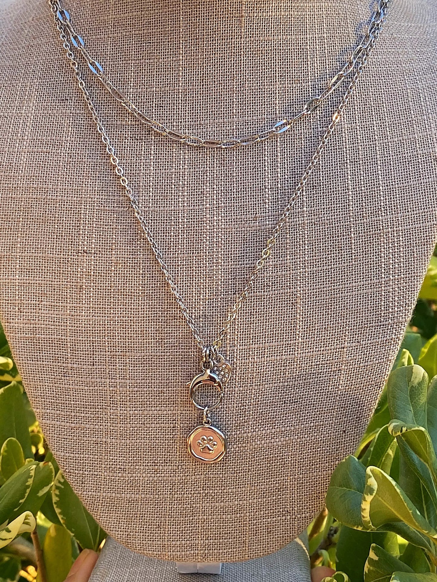 PAW PRINT NECKLACE Bellaforma Jewelry