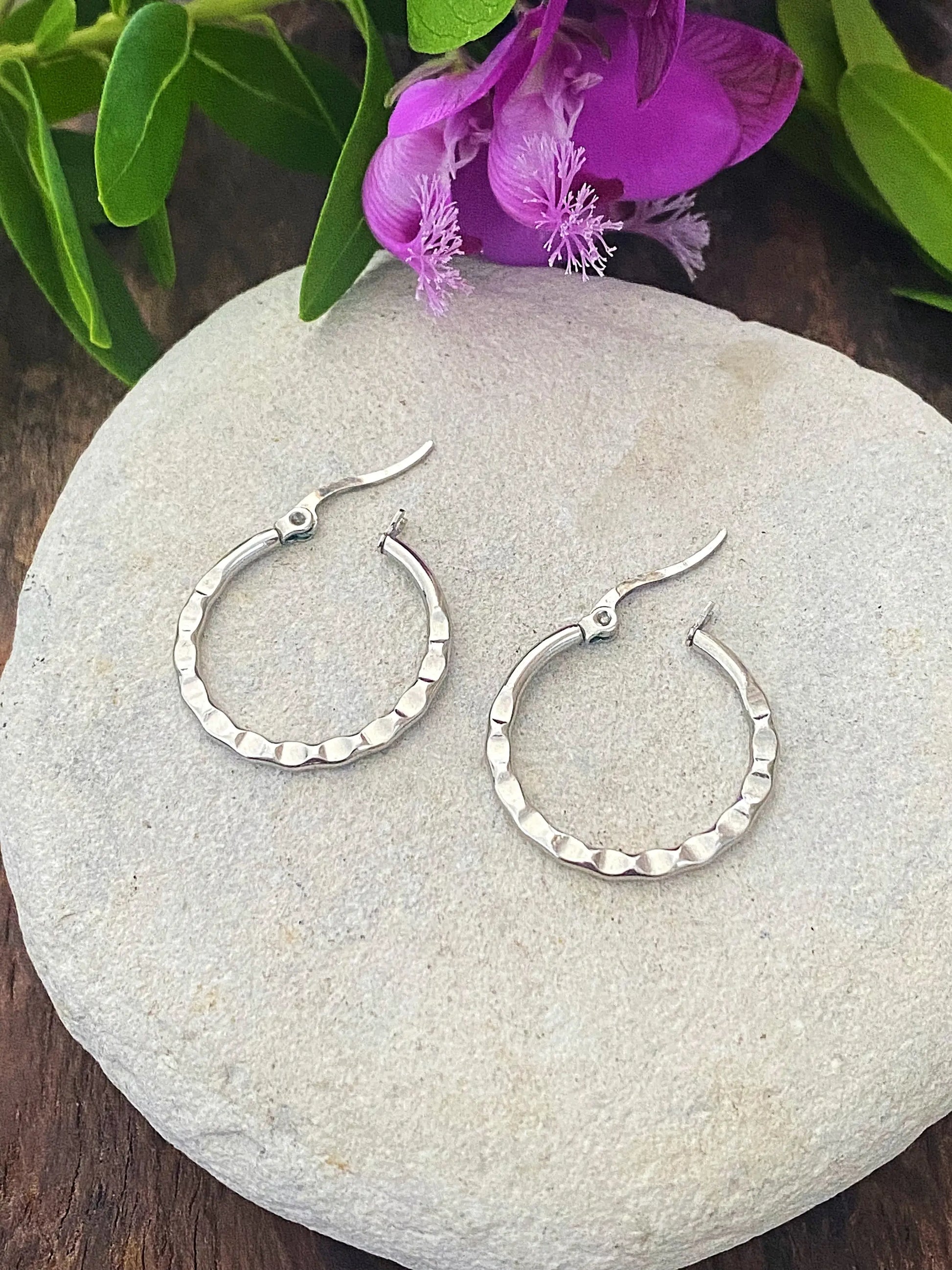 HAMMERED HOOPS Bellaforma Jewelry