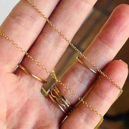 SMALL OLIVIA NECKLACE