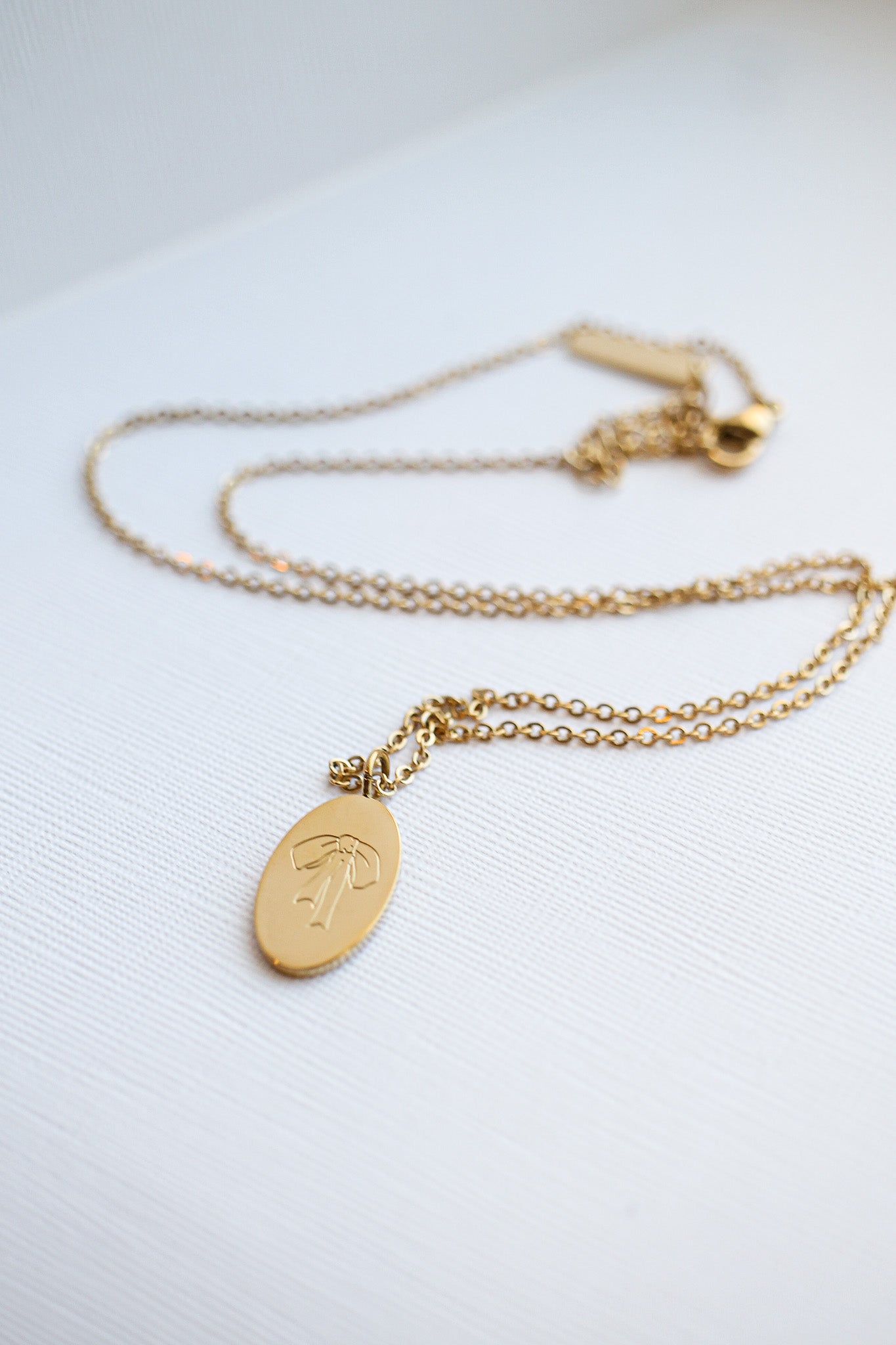Bow Pendant Necklace