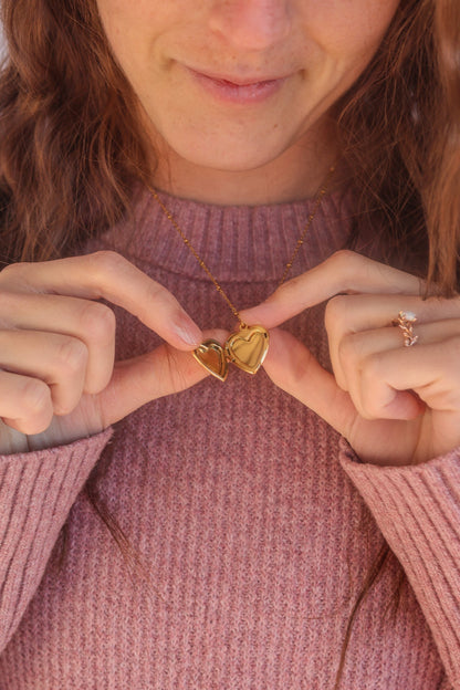Mia Locket