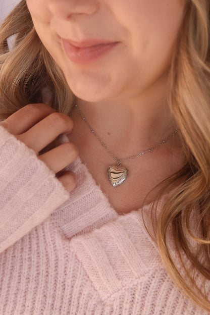 Mia Locket