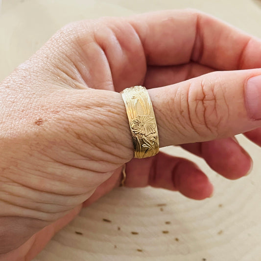Hibiscus Band Ring