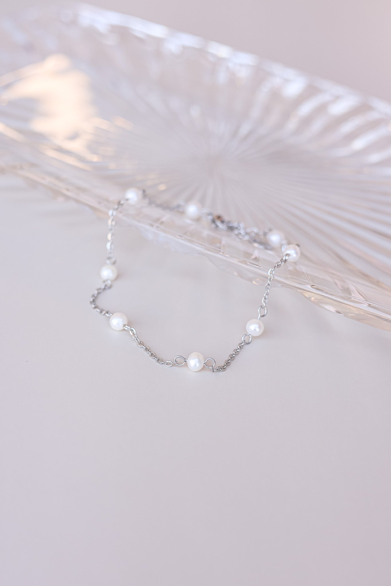 Evelynn Anklet in Freshwater Pearl