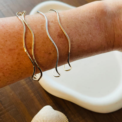 BIG WAVE BANGLE BRACELET