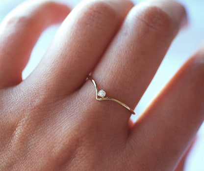 14k gold filled V CUBIC ZIRCONIA DIAMOND RING