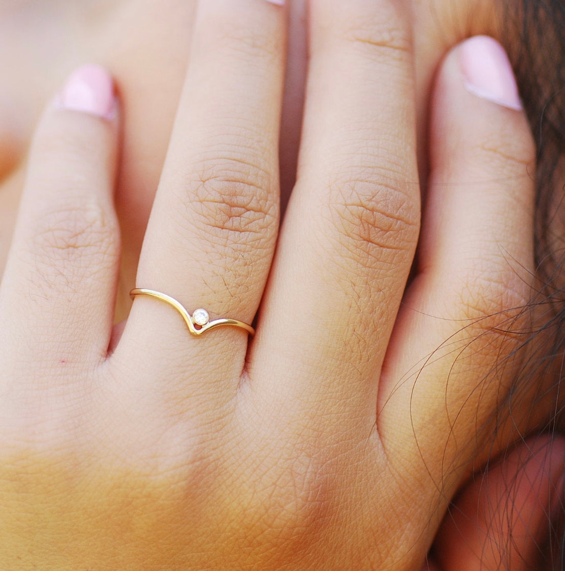 14k gold filled V CUBIC ZIRCONIA DIAMOND RING