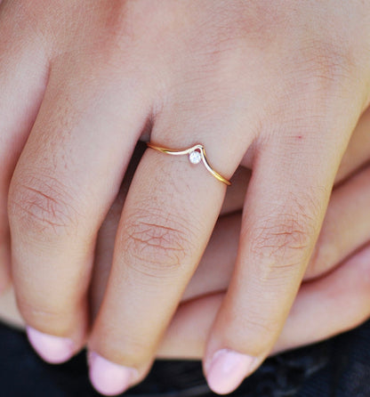 14k gold filled V CUBIC ZIRCONIA DIAMOND RING