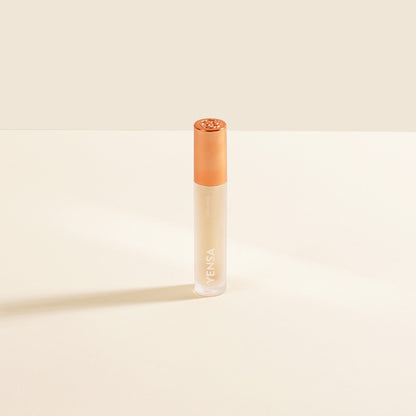 Luxe Lip Nourishing Oil With Hyaluronic And Vitamin E For Glossy Hydration YENSA
