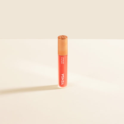 Luxe Lip Nourishing Oil With Hyaluronic And Vitamin E For Glossy Hydration YENSA