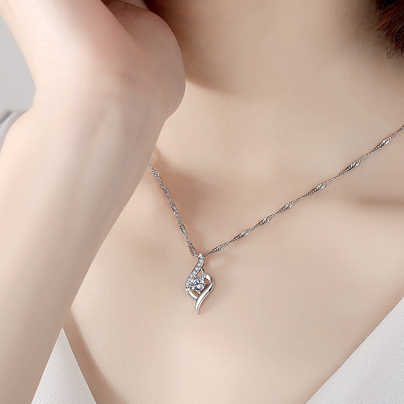 Womens Simple Inlaid Zircon Collarbone Necklace Summer Hausofjb