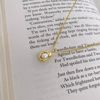 Women's Pearl Clavicle Chain Necklace Simple Elegant Pendant Hausofjb