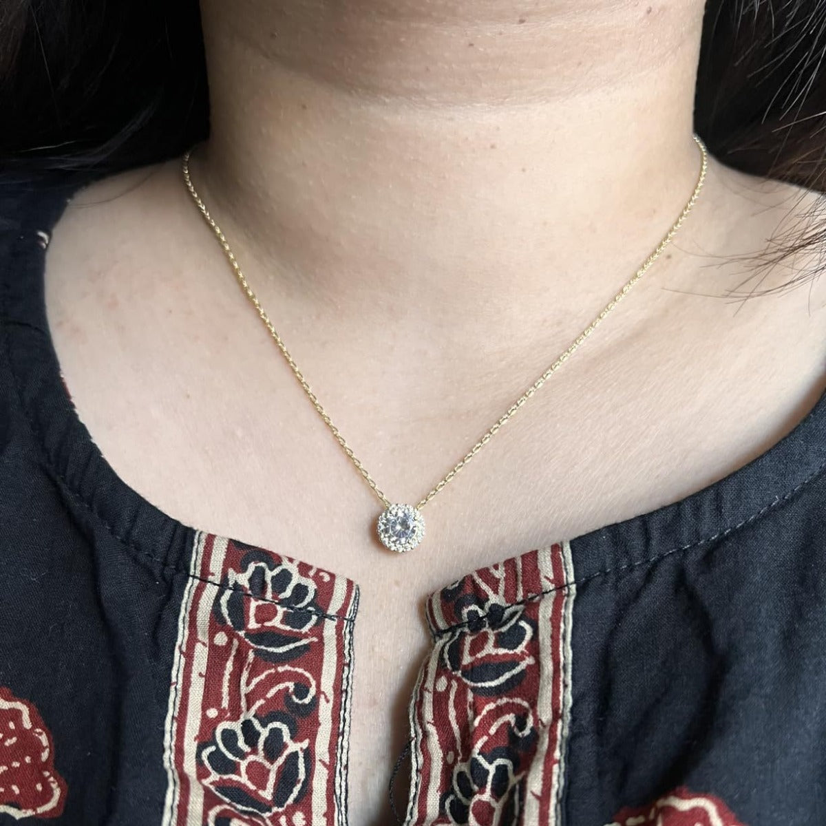 Womens Sterling Silver Diamond Inlaid Round Necklaces Luxury Jewelry Hausofjb