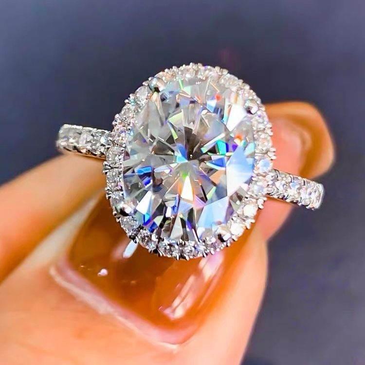 Dazzling 4 Carat Oval-Cut CZ Halo Adjustable Ring with Pave Band, Cubic Zirconia Luxury Design for Men and Women