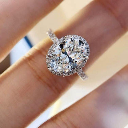 Dazzling 4 Carat Oval-Cut CZ Halo Adjustable Ring with Pave Band, Cubic Zirconia Luxury Design for Men and Women